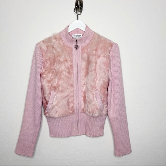 St. John Sweaters - St John Sport Lamb Fur Cable Knit Zip Jacket Pink Heart Pull Sweater Small Y2K